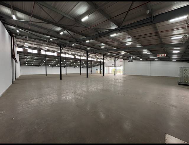 4,701M² WAREHOUSE TO LET IN KEMPTON PARK CENTRAL